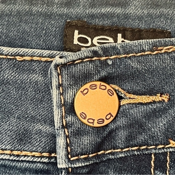 bebe Raw Edge Short NWT SZ 12 31 Embellished Medium Wash - Picture 7 of 13